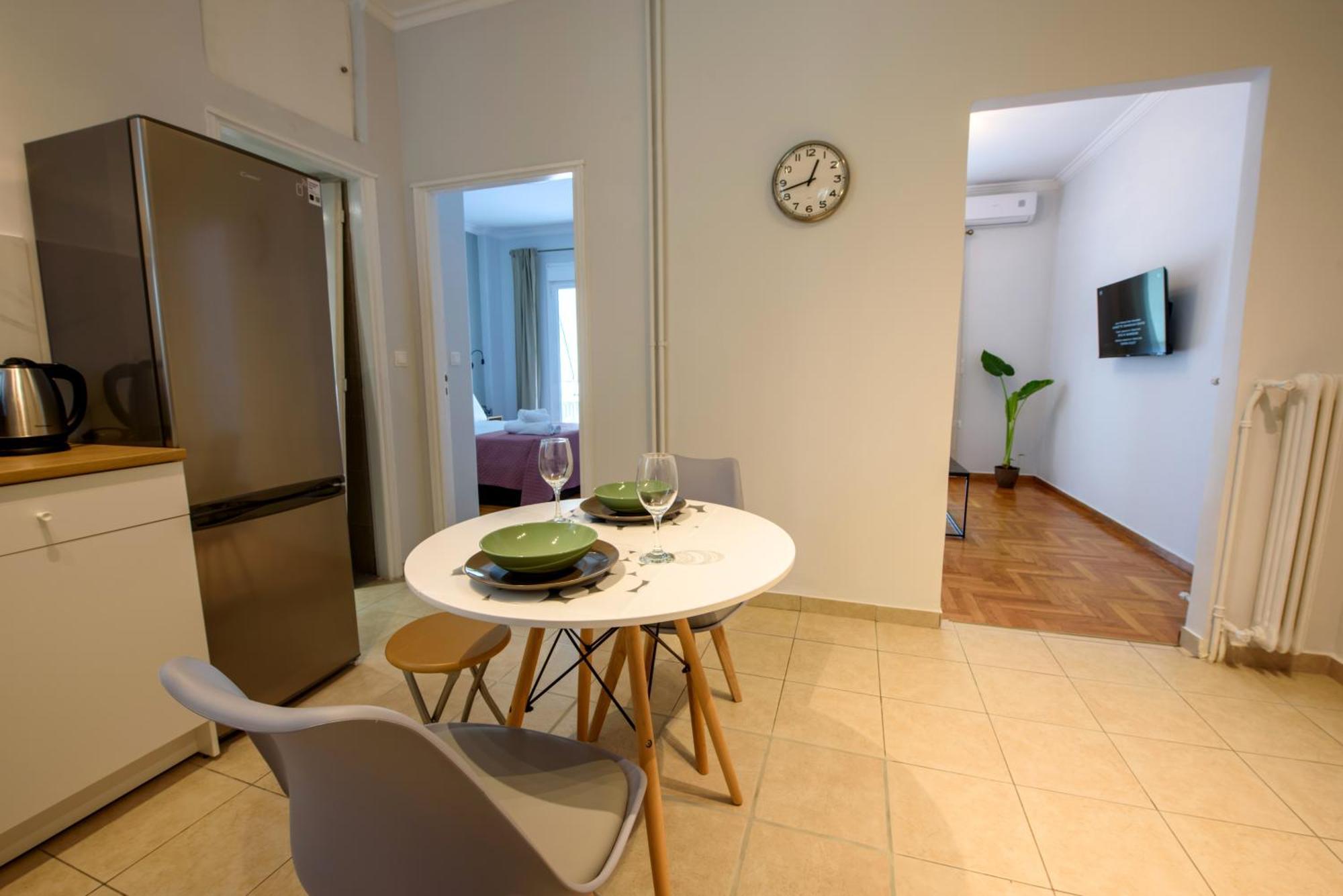 Spacious And Modern One Bedroom Apartment Athens Exterior photo