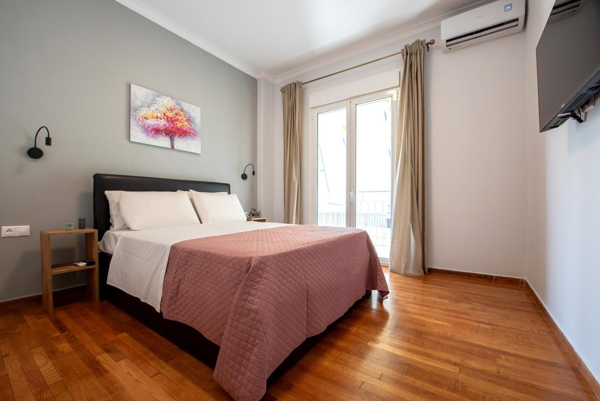 Spacious And Modern One Bedroom Apartment Athens Exterior photo